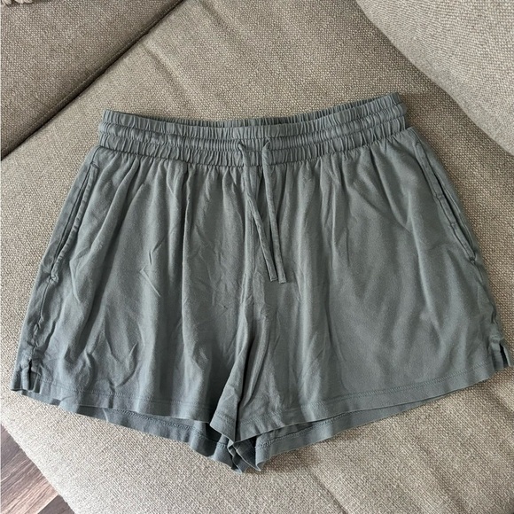 girlfriend collective Pants - Girlfriend Collective Sage Green Shorts
